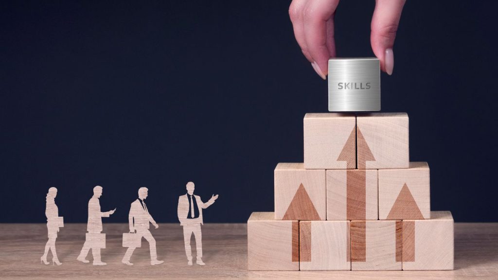 能力を高めていくことをブロックで表した画像