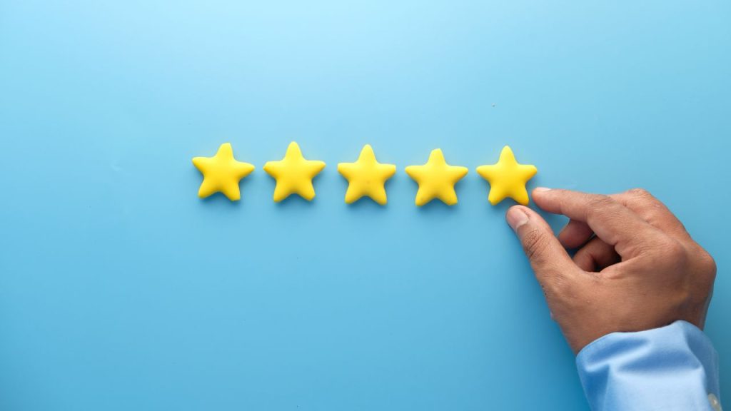 星が5つ並んだ、レビューを表した画像