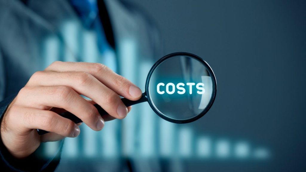 費用と英語で書かれた画像