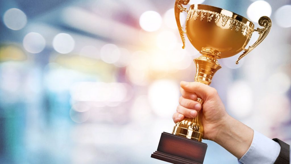 実績を表したトロフィー